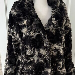 Women's Black and Gray Faux Fur Coat